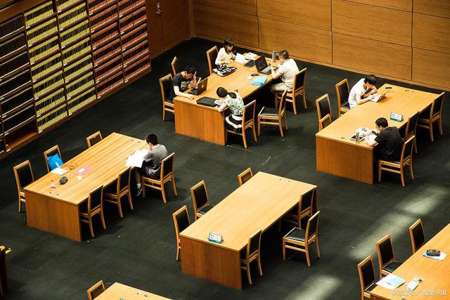 哈佛學霸秘訣：莫要深陷“題海戰(zhàn)術(shù)”，精練深思是關鍵